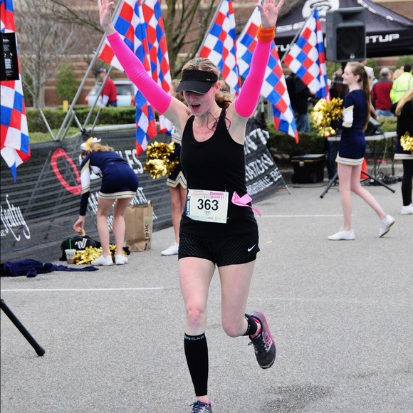 Meet Your Posher! - Picture 2 of 3